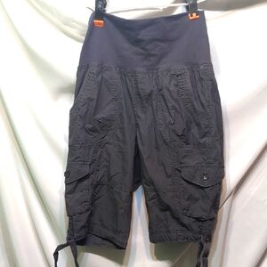 WomenCalvin Klein Performace Black Cargo Shorts with Relaxed Fit Size small NWOT